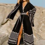Black Kimono (5)