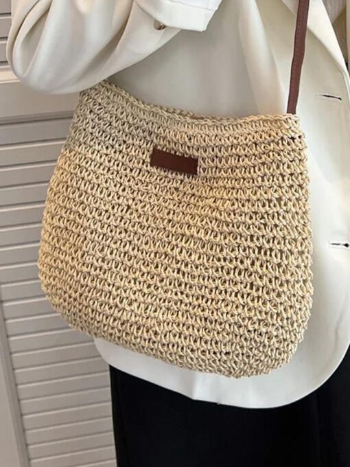 Lajah straw bag with shoulder strap