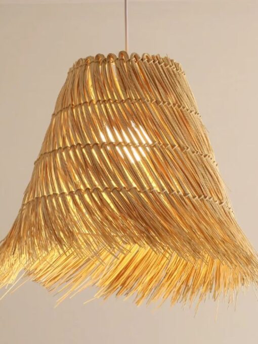 Hanging straw D18 inches